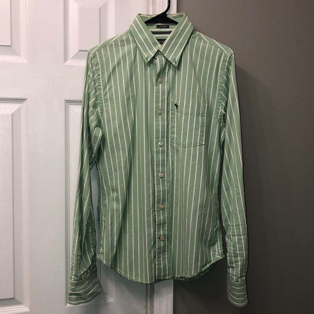 A&F casual button down shirt